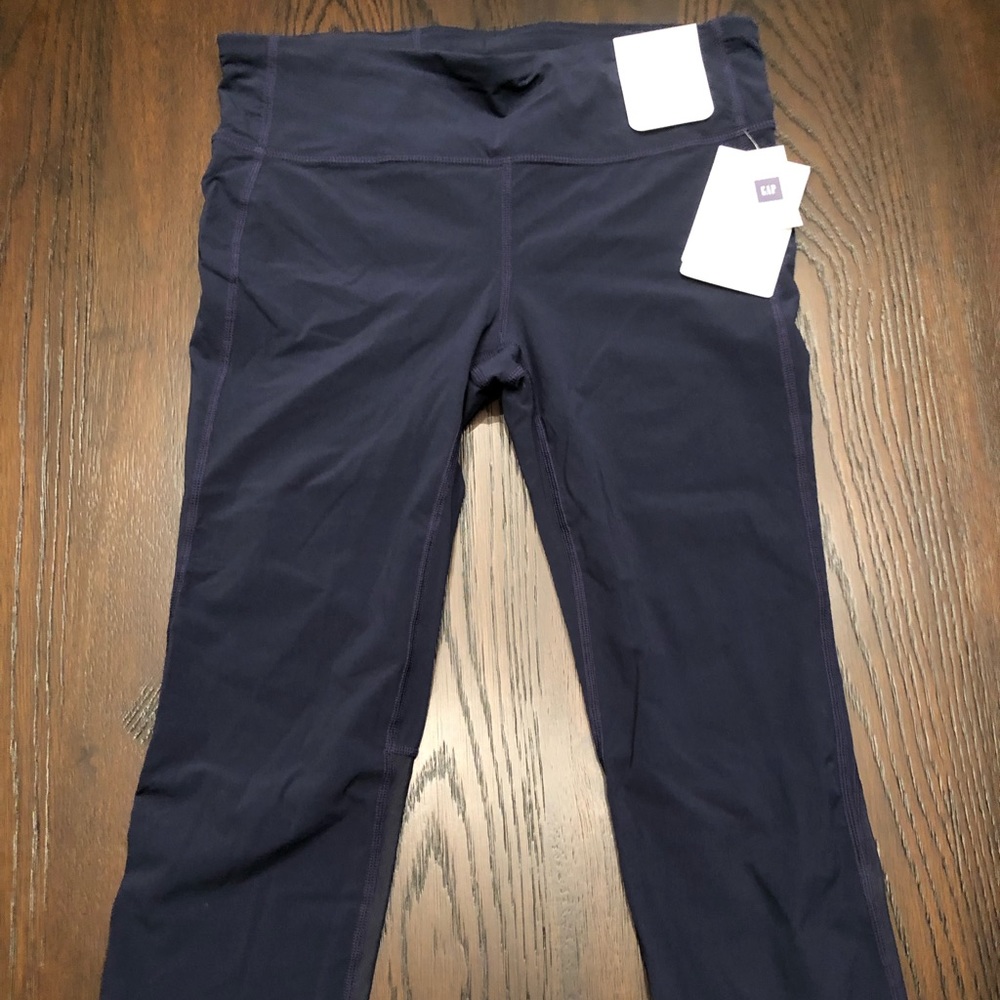 NWT — Gap Fit Chill Crop Leggings, Navy, Medium